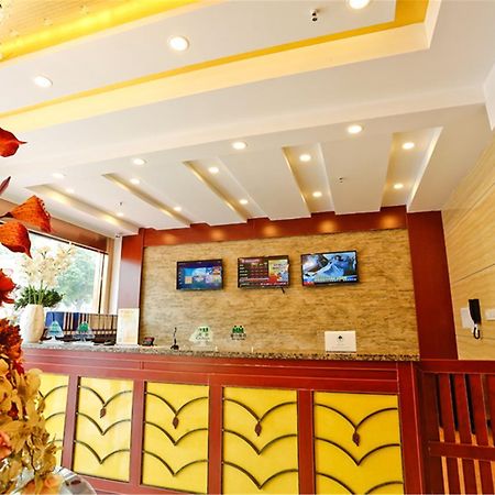 Greentree Inn Beijing Changping Shahe Metro Station Express Hotel Exterior photo